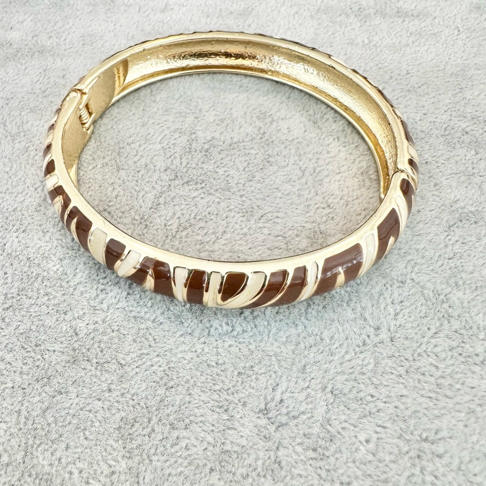 Gold Tone Brown And Cream Enamel Zebra Design Clapper Hinge Bangle Bracelet